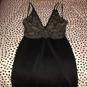 Nude and Black cocktail dress 👗 Worn once